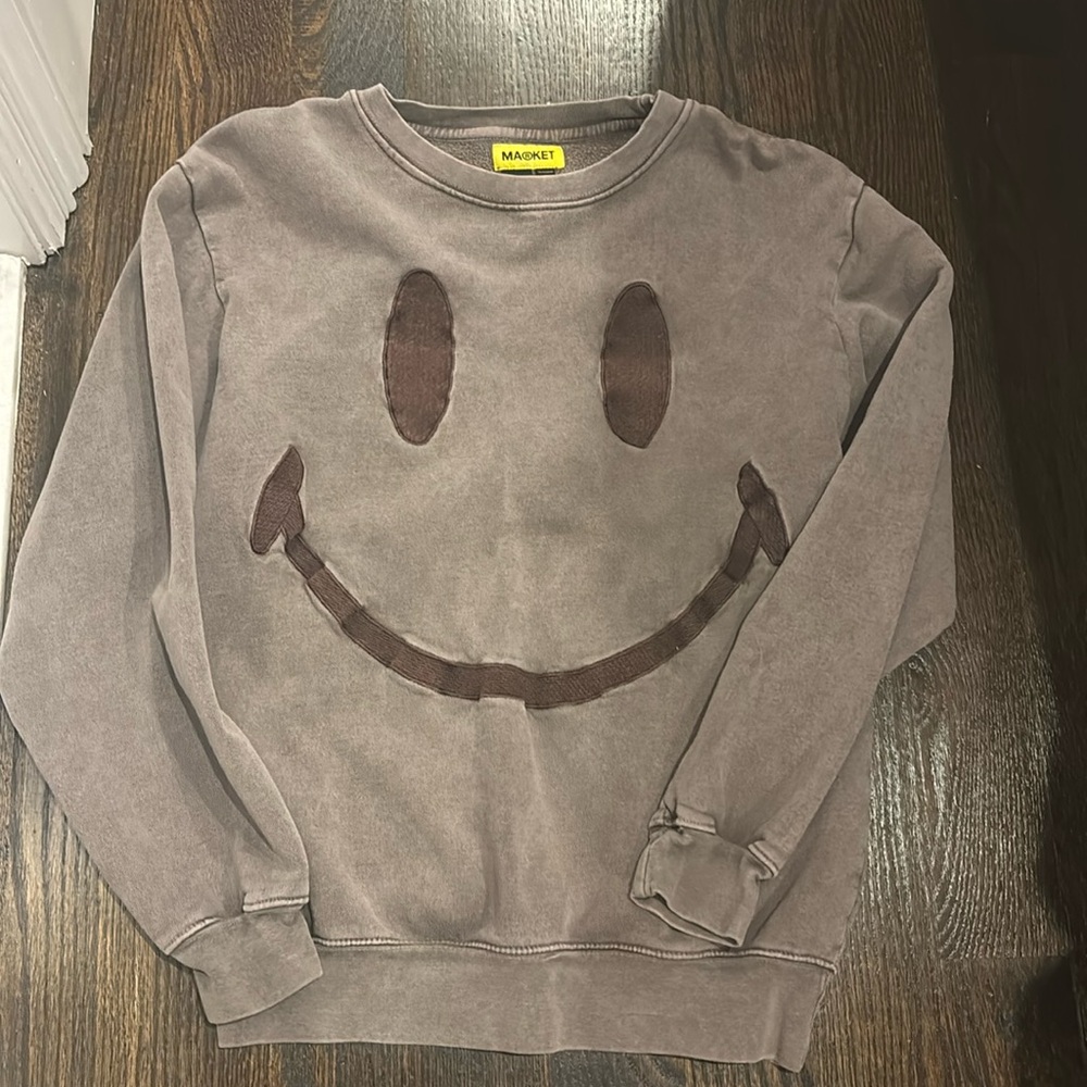 Market smiley urban outfitters crew neck size small
